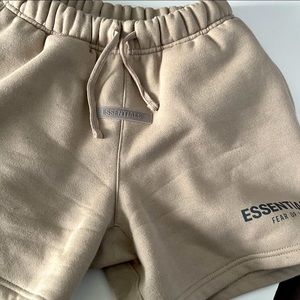Essentials Fear of God sweat shorts
